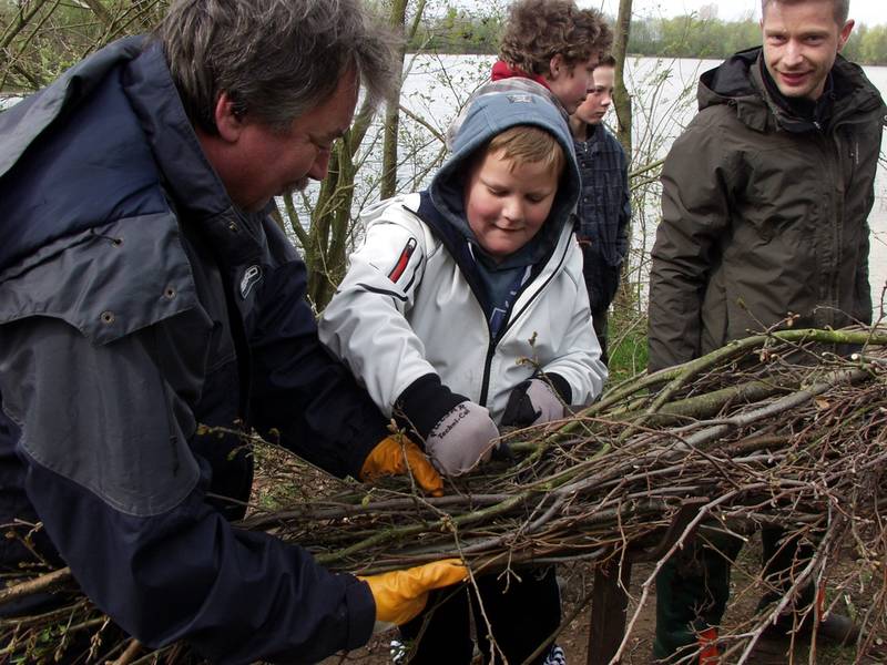 Beim Landesfischereiverband Westfalen nutzt man die einfache Technik, um Jungfischern praktische Erfahrungen bei der Gewässerhege zu ermöglichen. Fotos: www.lfv-westfalen.de