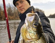 Die Nassfliegenmontage bewegt sich in der Strömung stärker – manchmal der Schlüssel zum Erfolg.