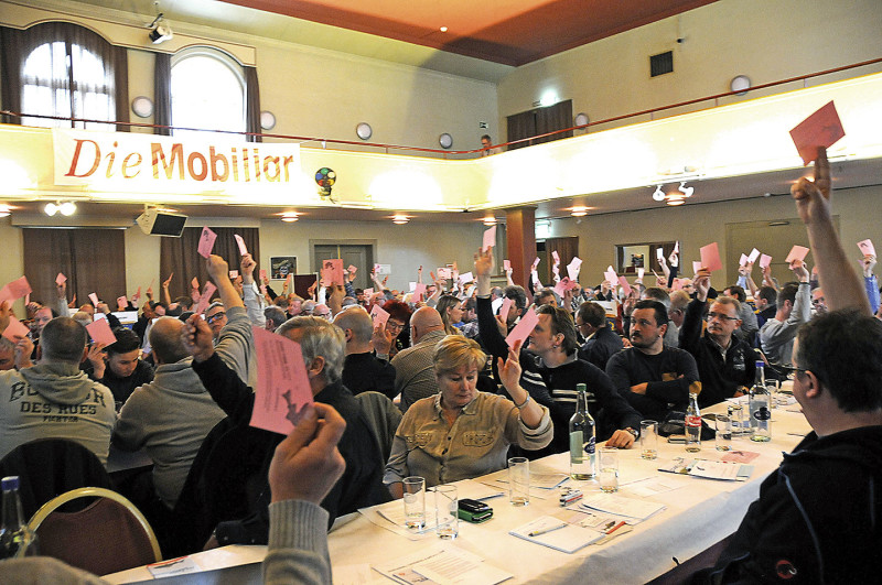 Die Berner Fischerinnen und Fischer sind sich einig, dass Jahresfangzahlbeschränkungen für bedrohte Arten eingeführt werden sollen.