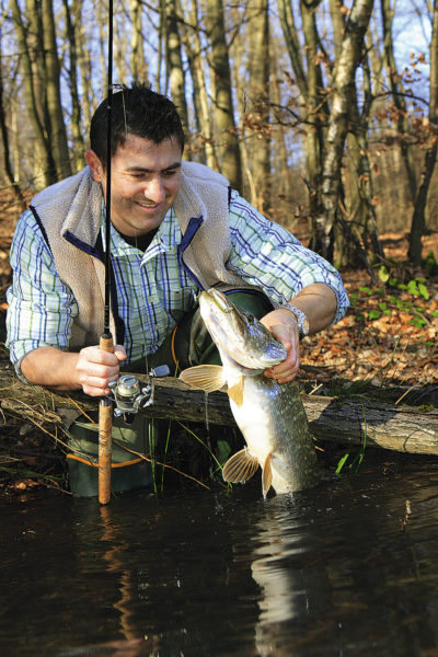 Geglückter Nackengriff: Die verschiedenen Formen der Handlandung erfordern etwas Übung.