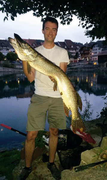 Nidau-Büren-Kanal-Hecht, 109 cm